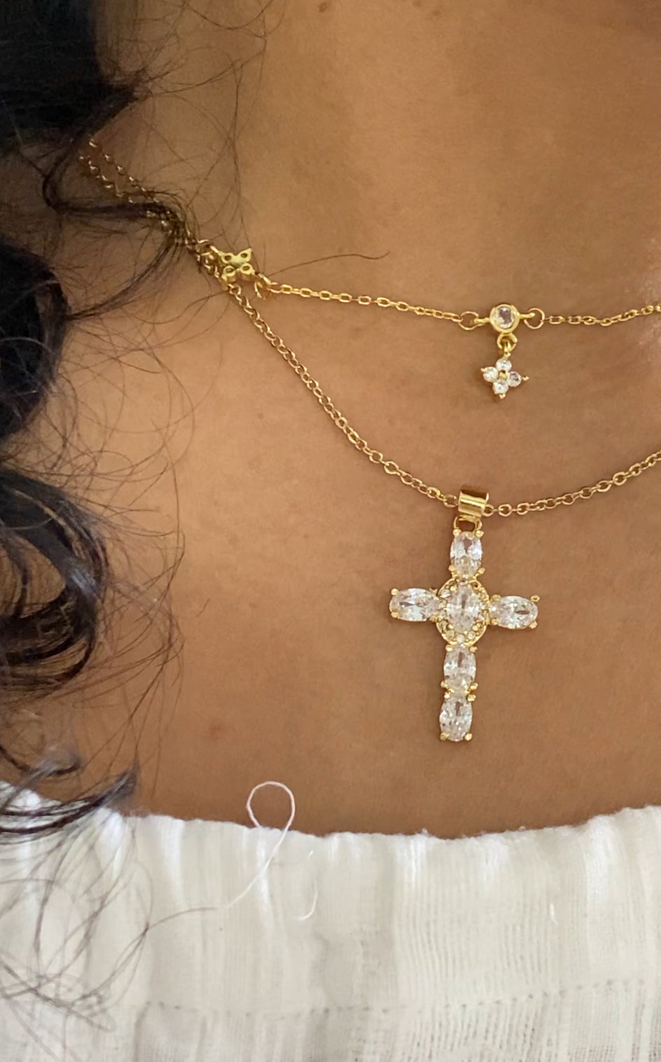 “Vida” Cross Necklace 💧