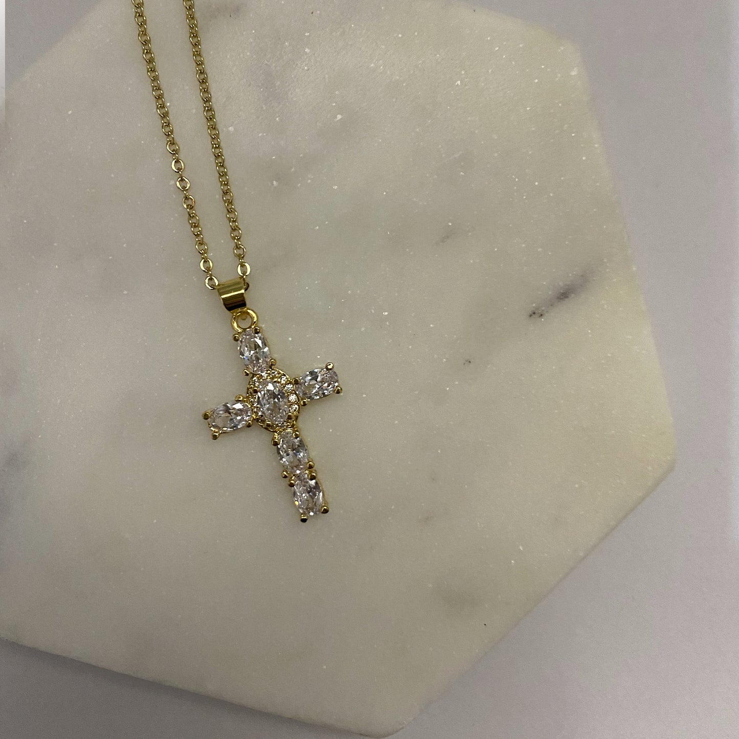 “Vida” Cross Necklace 💧