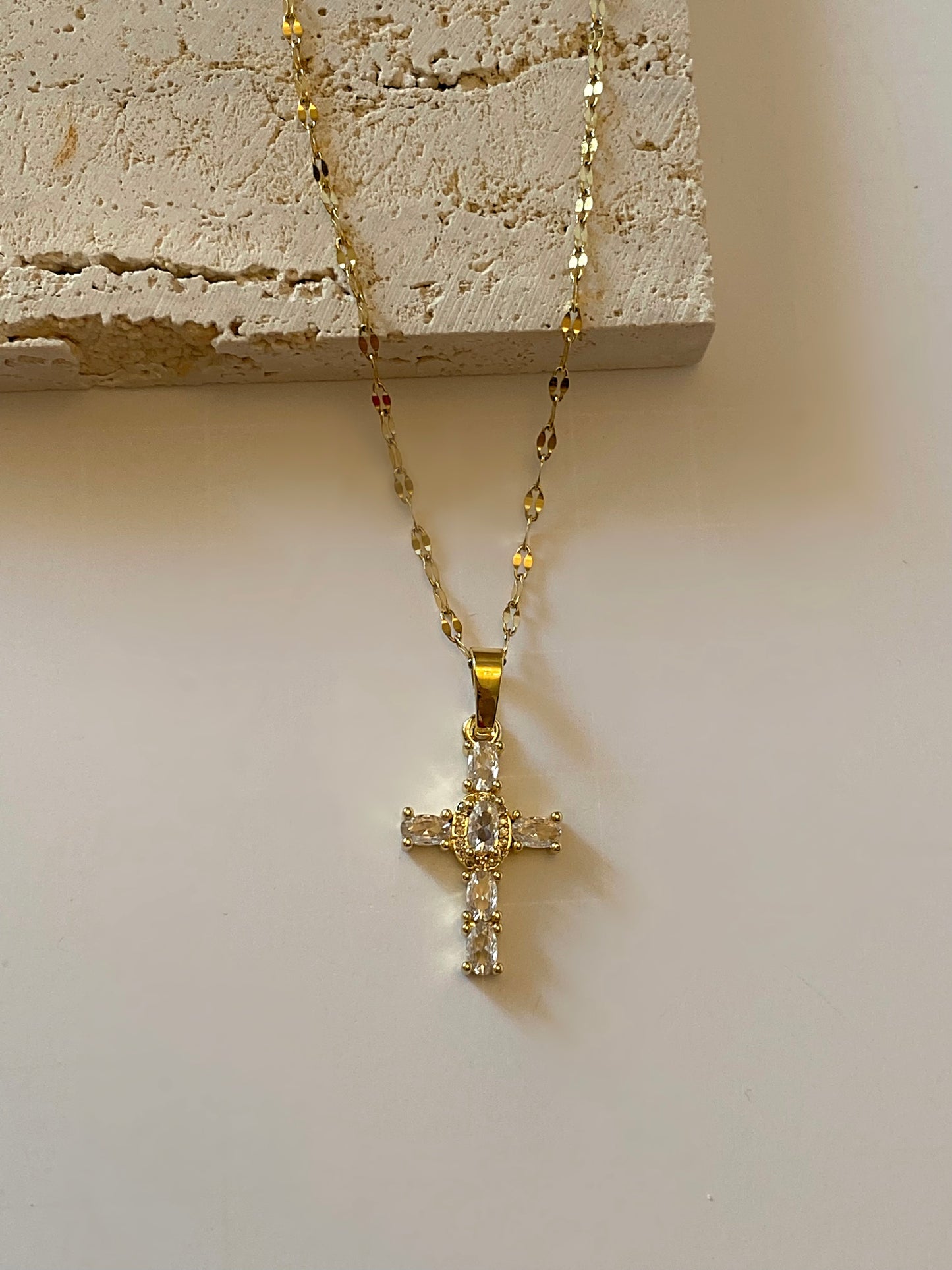 “Cristal” Cross Necklace 💧